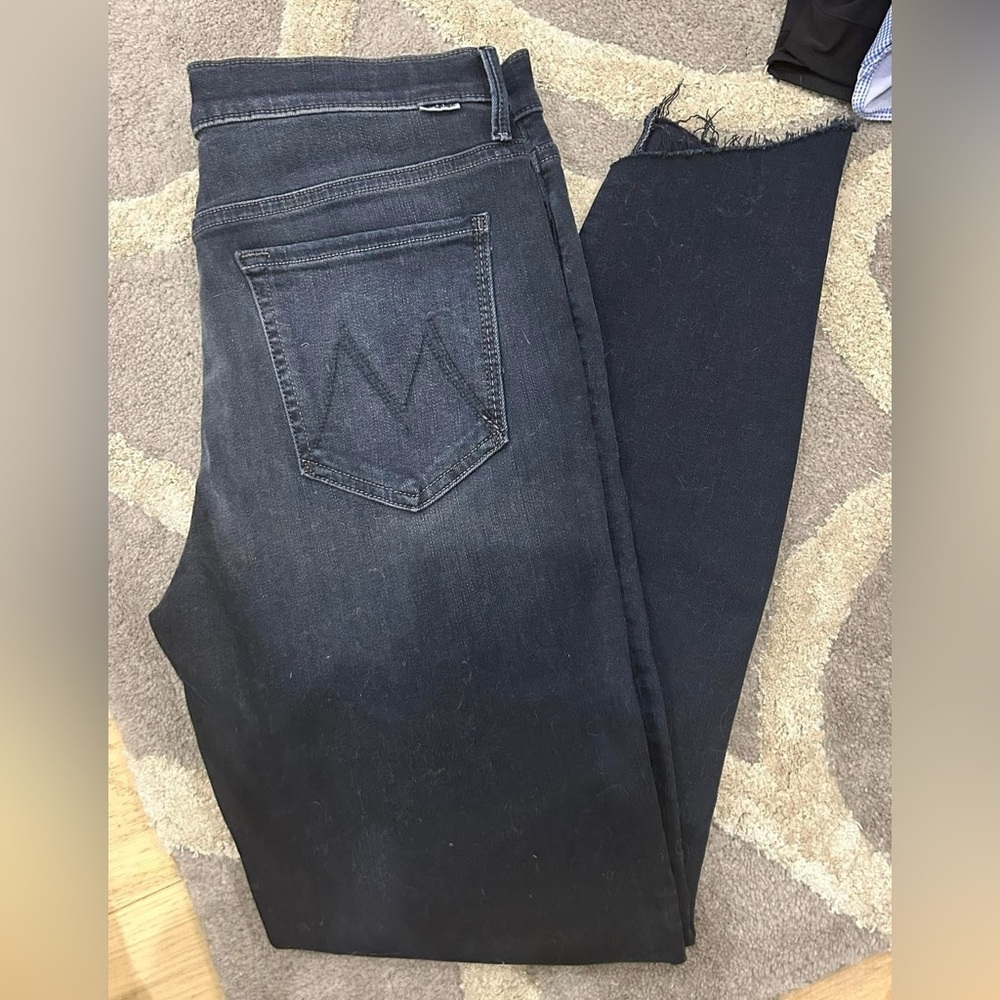 MOTHER Blue Ankle Cropped Jeans with Modern Fit